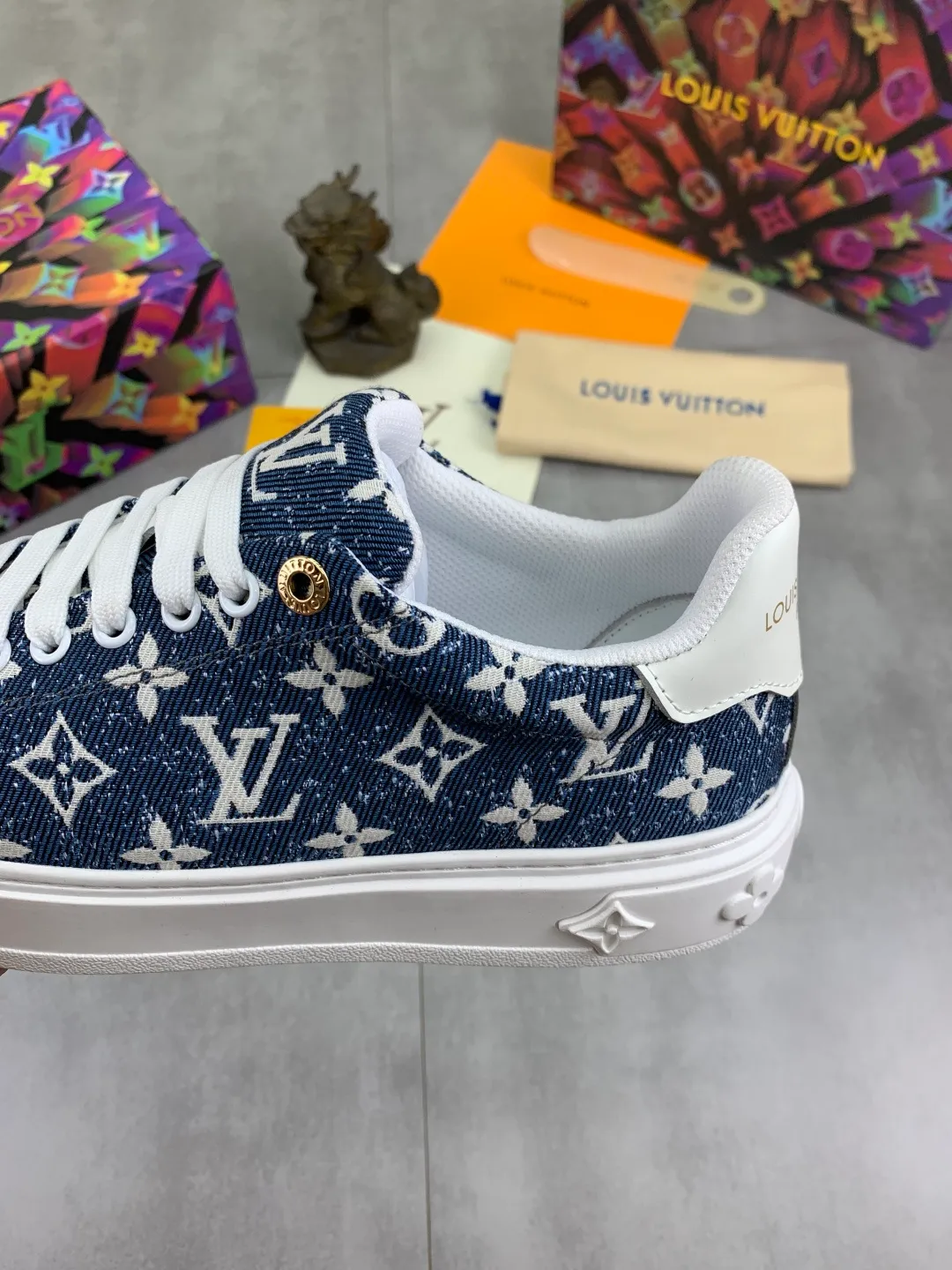 Men's men's shoes💰P520💰[New model]🆘High quality cowhide [Louis Vuitton]LV official website latest model🎁casual and fashionable men's shoes👟hot style💥simple and elegant style, exclusive for trendy men. Unique official website latest brand elements👑original decoration, fashionable and generous, the fabric is made of original denim➕comfortable and breathable mesh lining➕cow leather feet ✅The official website specifies wear-resistant casual outsole, the classic model is taken in real life🎬Color: 6️⃣colors available😍Number of codes: 38-44 Full set of packaging